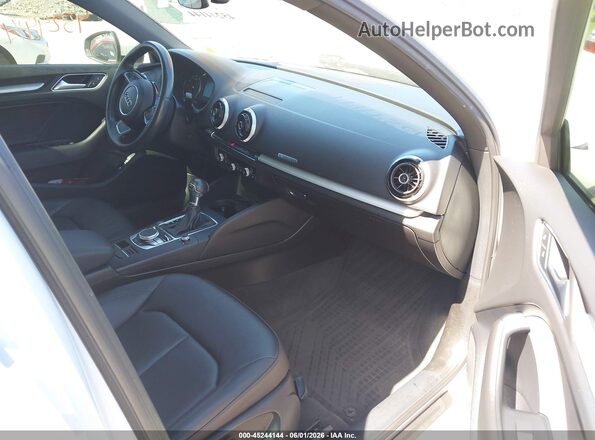 WAUB8GFF8G1044691 2016 AUDI A3 White Вид салону спереду