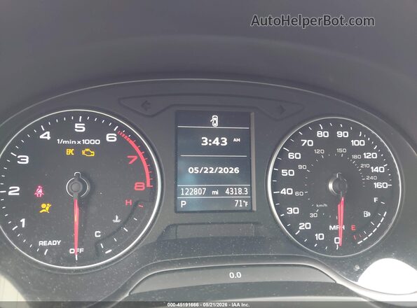 WAUB8GFFXH1047478 2017 AUDI A3 Silver Вид задніх сидінь
