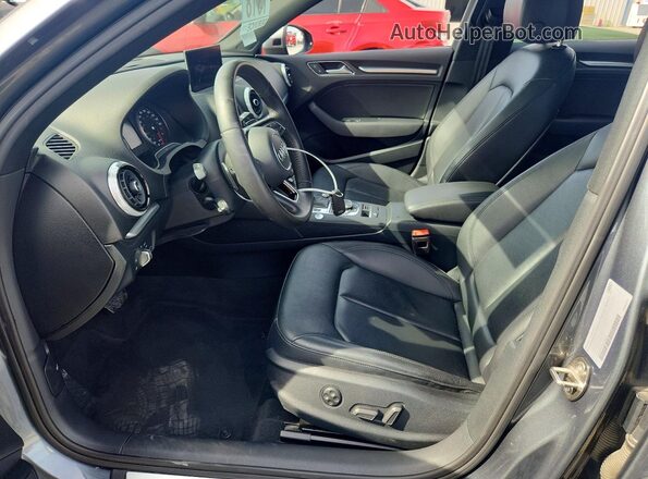 WAUBEGFF7LA102289 2020 AUDI A3 Серый Вид салона спереди