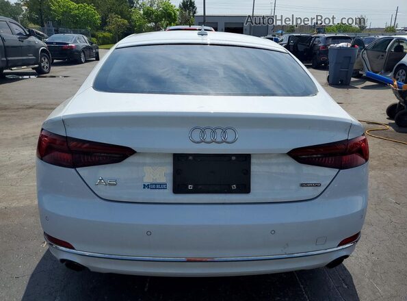WAUBNCF5XKA006719 2019 AUDI A5 White Вид ззаду