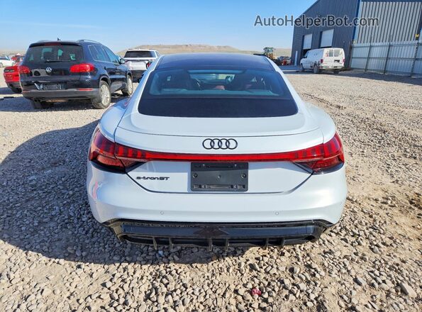 WAUCJBFW7R7002041 2024 AUDI E-TRON White Հետևի տեսք