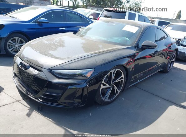 WAUCJBFW9R7004194 2024 AUDI E-TRON Черный Передняя левая четверть