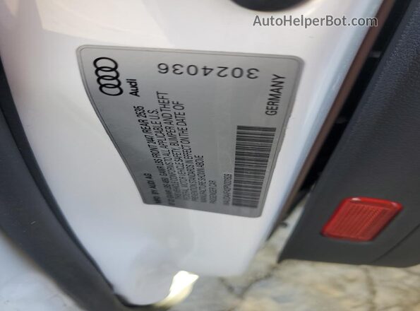WAUDAAF40PN001609 2023 AUDI A4 White Vista del compartimento del motor