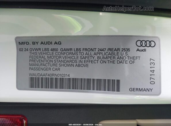 WAUDAAF40RN010314 2024 AUDI OTHER White Vista del compartimento del motor