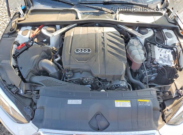 WAUDACF56NA029620 2022 AUDI A5 White Widok wnętrza z tyłu