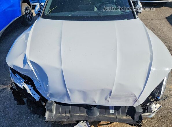 WAUDACF59SA006151 2025 AUDI A5 White Vista interior trasera