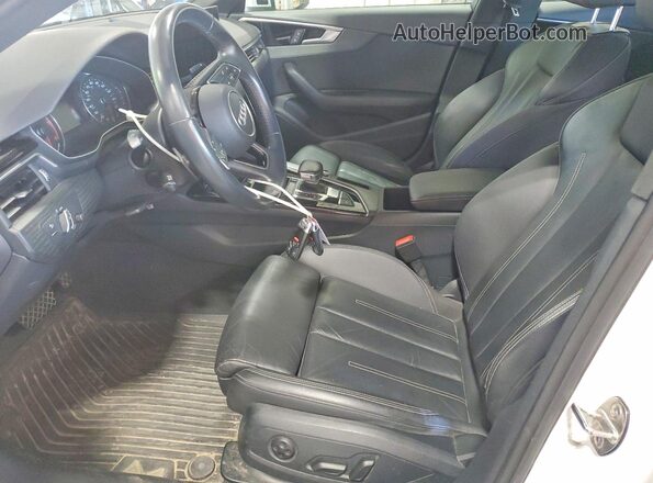 WAUDNAF45LN008599 2020 AUDI A4 White Widok wnętrza z przodu