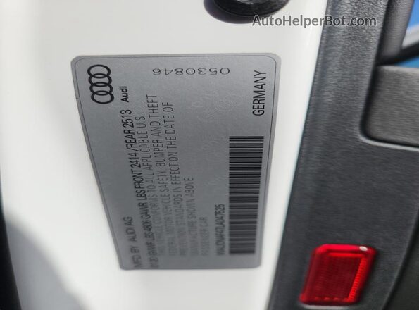 WAUDNAF47LA047525 2020 AUDI A4 White Вид підкапотного простору