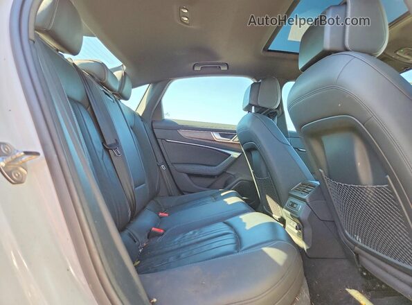 WAUE8AF27LN061136 2020 AUDI A6 White Widok tylnych siedzeń