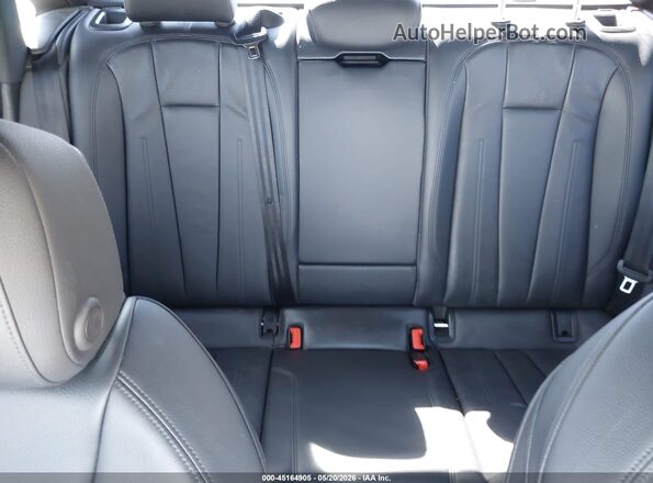 WAUENAF47HN067052 2017 AUDI A4 White 