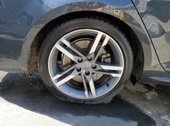 WAUENAF49JA128110 2018 AUDI A4 Серый 