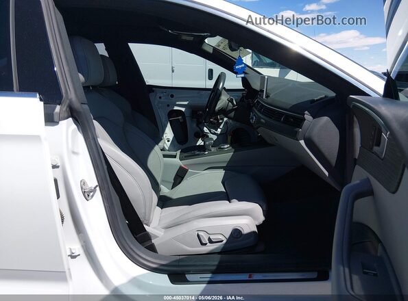 WAUENCF53JA135641 2018 AUDI OTHER White Vista interior delantera