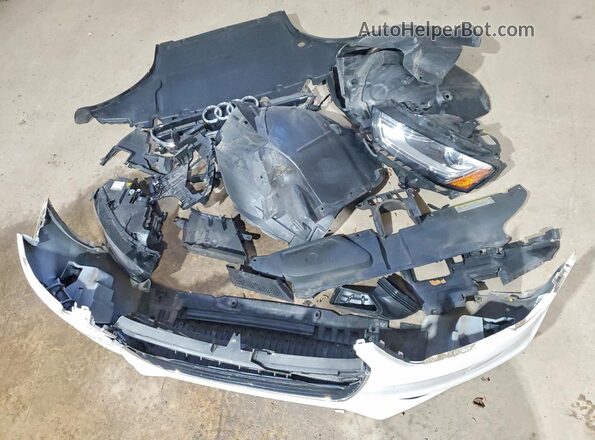 WAUFFAFL9GA004081 2016 AUDI A4 White Engine compartment view