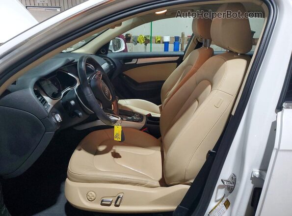 WAUFFAFL9GA004081 2016 AUDI A4 White Front interior view