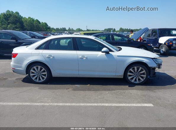 WAUGMAF45HN064968 2017 AUDI A4 White Vista interior trasera