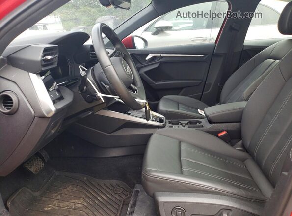 WAUGUDGY9NA105575 2022 AUDI A3 Red Widok wnętrza z przodu