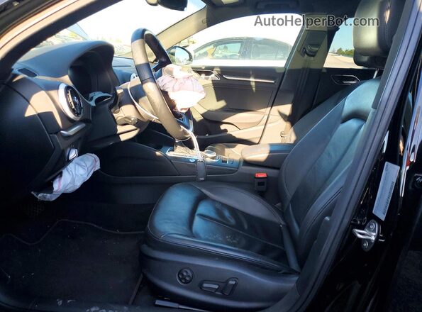 WAUGUGFF4H1024697 2017 AUDI A3 Черный Вид салона спереди