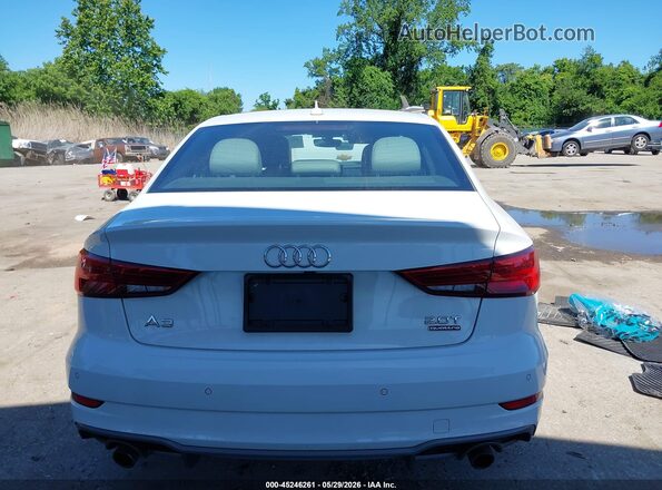 WAUJ8GFF8J1094395 2018 AUDI A3 Белый 
