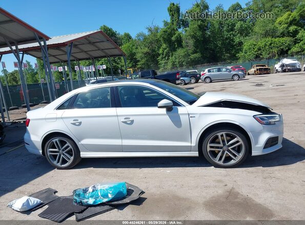 WAUJ8GFF8J1094395 2018 AUDI A3 Белый Вид задней части салона
