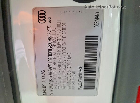 WAUL2AF26KN102895 2019 AUDI A6 White Widok komory silnika