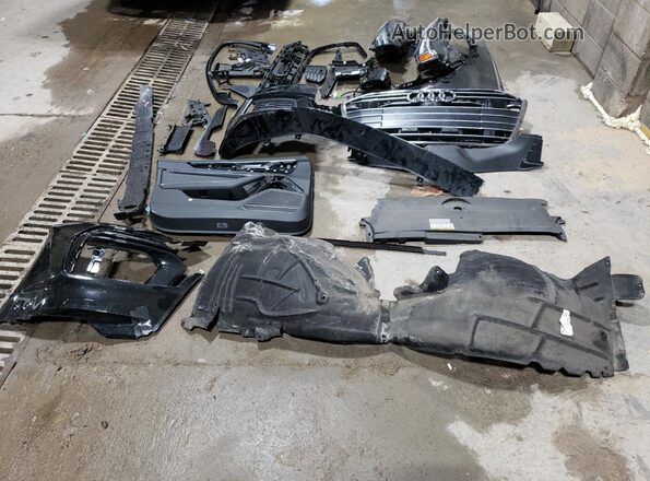 WAUL2AF28MN077873 2021 AUDI A6 Black ძრავის განყოფილების ხედი