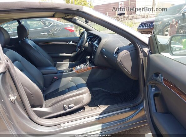 WAUM2AFH1GN009279 2016 AUDI A5 Gray Front interior view