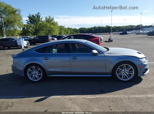 WAUW2AFC0HN121635 2017 AUDI A7 Silver Widok wnętrza z tyłu