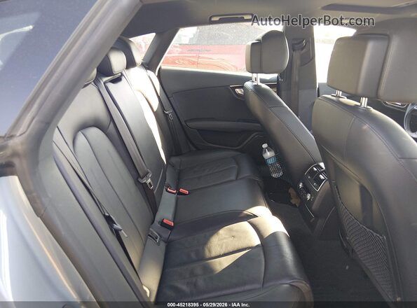 WAUW2AFC0HN121635 2017 AUDI A7 Silver Widok naklejki z numerem VIN