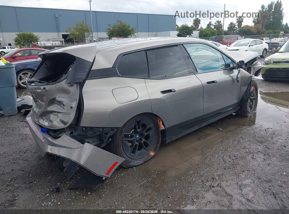 WB523CF03PCM19294 2023 BMW IX Серый Задняя правая четверть
