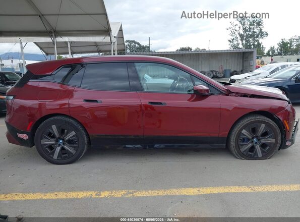 WB523CF0XSCT18763 2025 BMW IX Бордовый Вид задней части салона
