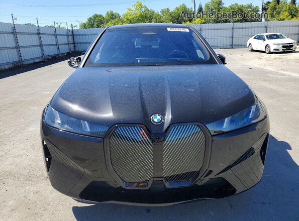 WB543CF06TCV37620 2026 BMW IX Black Вид спереду