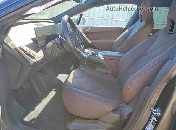 WB543CF06TCV37620 2026 BMW IX Black Вид салону спереду