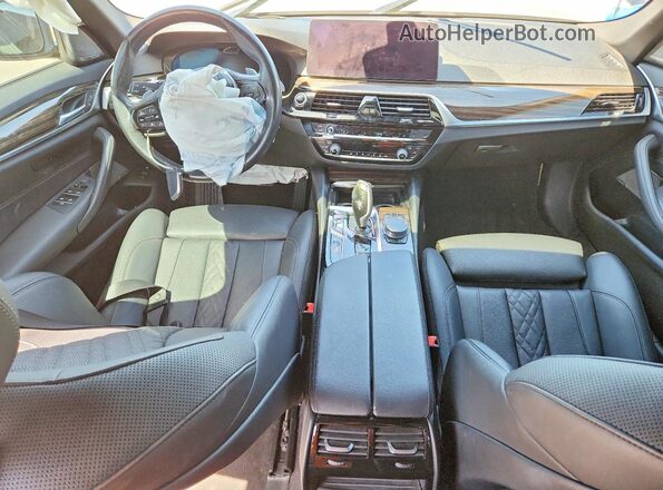 WBA13AG01MCG44232 2021 BMW 5 SERIES Серый Вид панели приборов