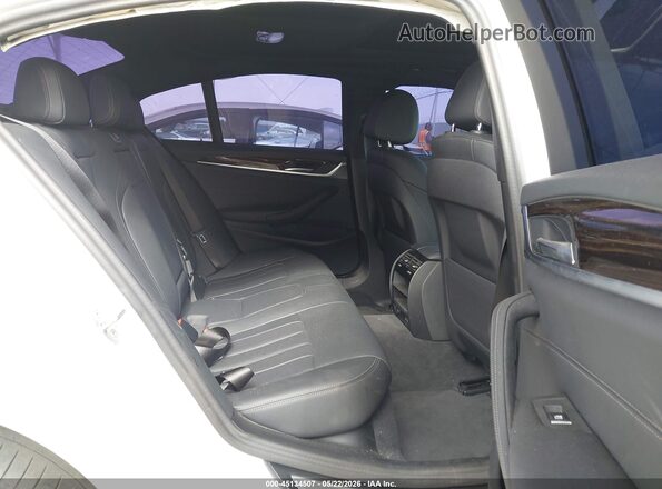 WBA13AG01PCN31303 2023 BMW 5 SERIES White Widok naklejki z numerem VIN