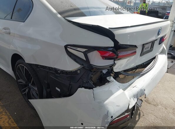WBA13AG01PCN31303 2023 BMW 5 SERIES White Widok z przodu