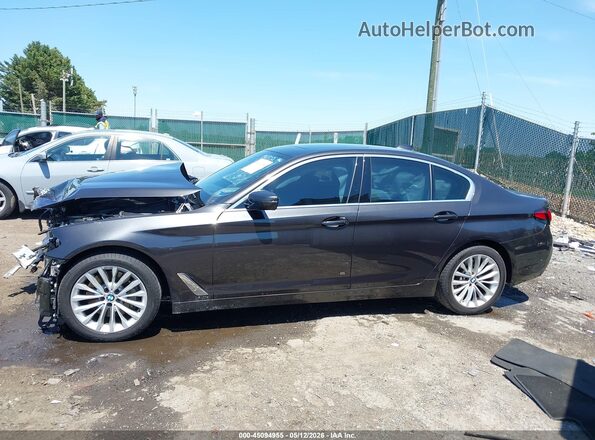 WBA13BJ01PWY11834 2023 BMW 5 SERIES Black 360 interior view
