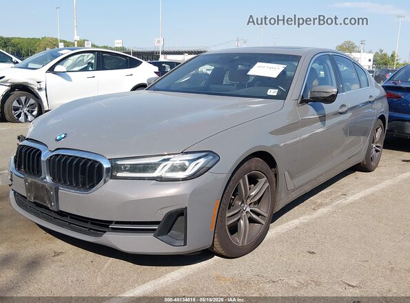 WBA13BJ04NWX56776 2022 BMW 5 SERIES Gray Vista tres cuartos delantera izquierda