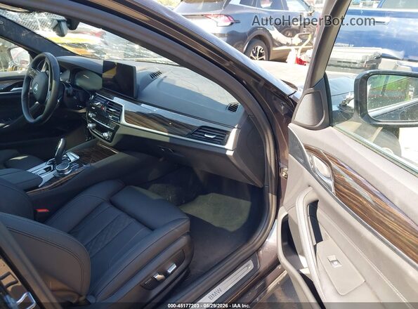 WBA13BJ04PWY16347 2023 BMW 7 SERIES Black Вид салону спереду