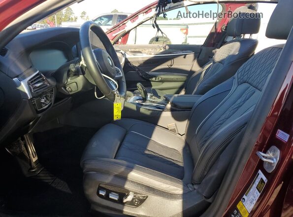 WBA13BK0XPCM10329 2023 BMW M5 Красный Вид салона спереди