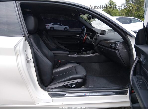 WBA1J9C5XGV696552 2016 BMW M2 Белый Вид салона спереди