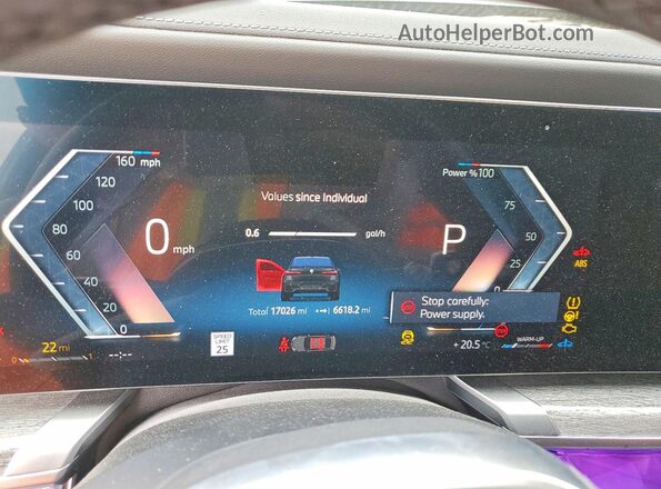 WBA23EH05RCT09490 2024 BMW 7 SERIES Gray Vista del cuadro de instrumentos