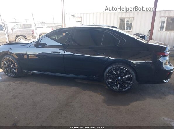 WBA23EH06PCM76129 2023 BMW 7 SERIES Black სალონის 360-გრადუსიანი ხედი