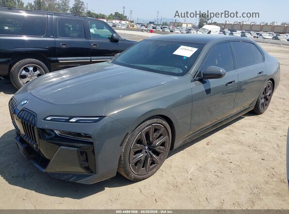 WBA23EH08SCV20253 2025 BMW 7 SERIES Gray Front left