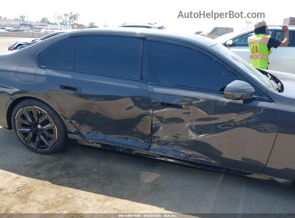 WBA23EH08SCV20253 2025 BMW 7 SERIES Gray Front view