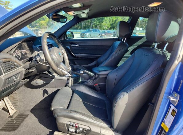 WBA2F9C32H7A40245 2017 BMW 2 SERIES Blue Vista interior delantera