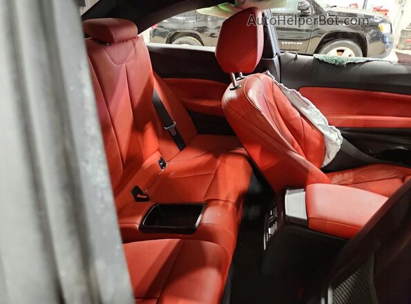 WBA2G3C38HV641307 2017 BMW M2 White Հետևի նստատեղերի տեսք