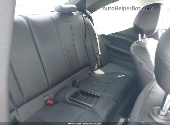 WBA2G3C51HV640730 2017 BMW M2 Purple VIN կոդի պիտակի տեսք