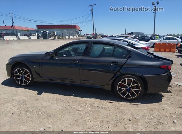 WBA33AG06PCL90639 2023 BMW 5 SERIES Black Widok wnętrza 360 stopni