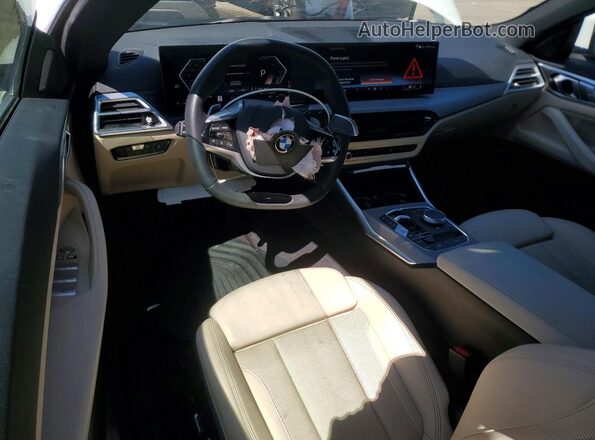 WBA33DB02TCV39020 2026 BMW 4 SERIES White Вид панелі приладів