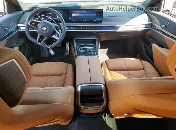 WBA33EH05TCW27220 2026 BMW 7 SERIES White წინა პანელის ხედი